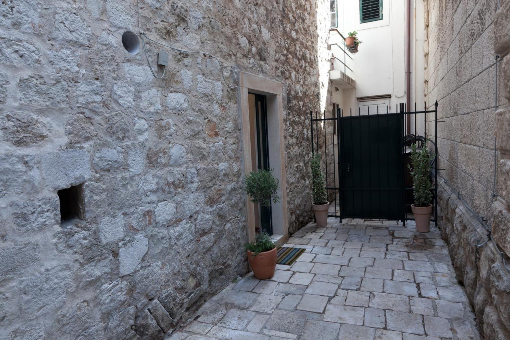 Zoro Dubrovnik
